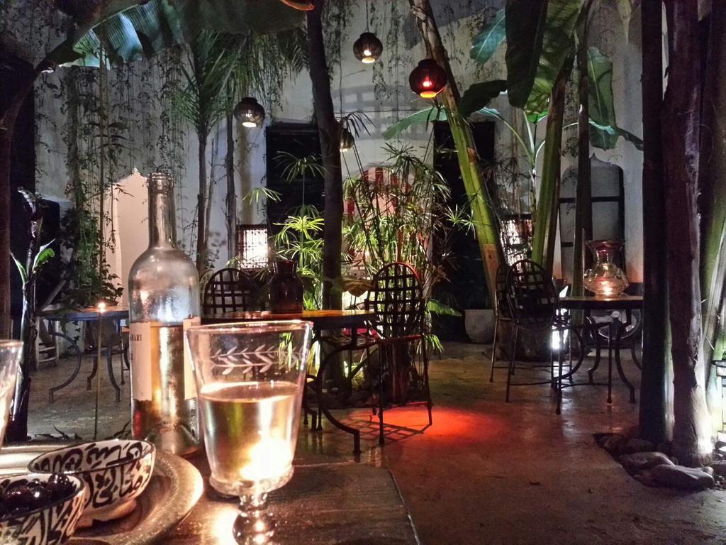 马拉喀什 提比特摩洛哥传统庭院旅馆酒店 外观 照片